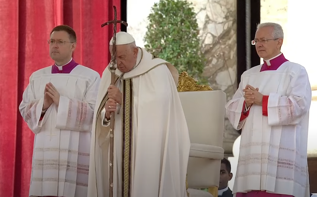 Pope opens Synod General Assembly with Mass in St Peter’s Square